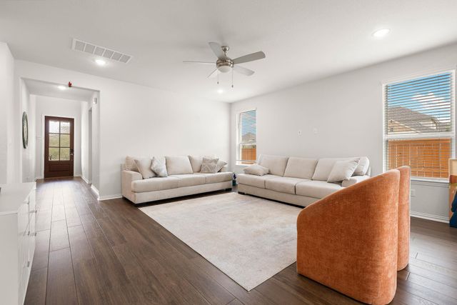 2332 Lost Woods BND, Leander, TX 78641