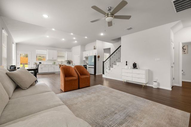 2332 Lost Woods BND, Leander, TX 78641