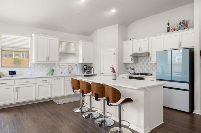 2332 Lost Woods BND, Leander, TX 78641