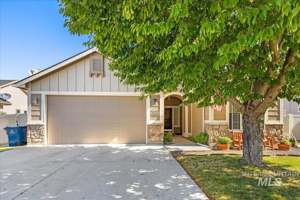 10306 Fallow Field St., Nampa, ID 83687