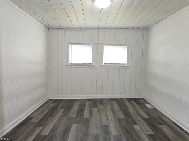 20 Rodgers PL, Portsmouth, VA 23702