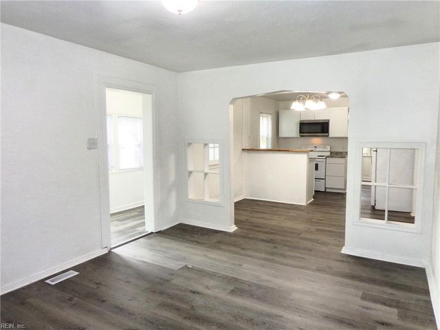 20 Rodgers PL, Portsmouth, VA 23702