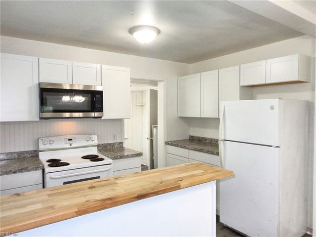 20 Rodgers PL, Portsmouth, VA 23702