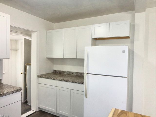 20 Rodgers PL, Portsmouth, VA 23702