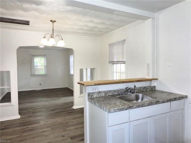 20 Rodgers PL, Portsmouth, VA 23702