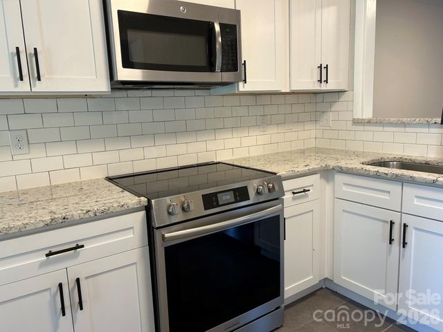 8960 Providence Colony Drive D, Charlotte, NC 28277
