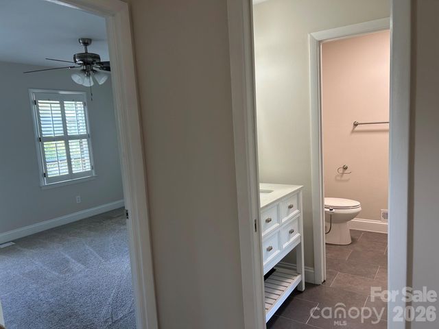 8960 Providence Colony Drive D, Charlotte, NC 28277
