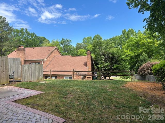 8960 Providence Colony Drive D, Charlotte, NC 28277