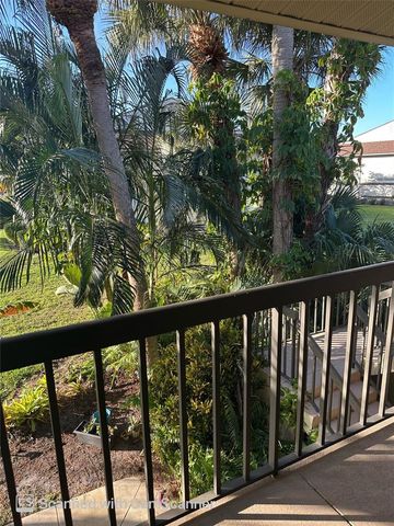 6512 Chasewood Drive H, Jupiter, FL 33458