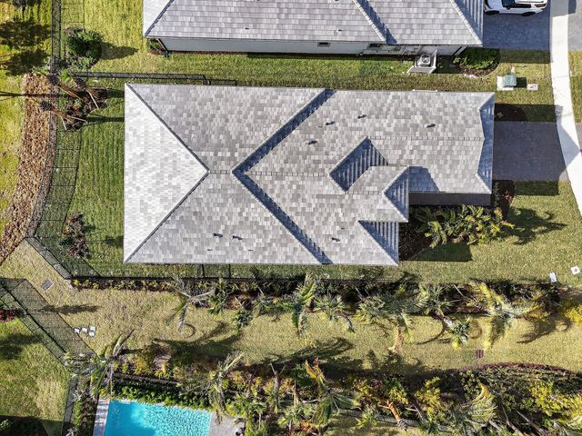 9694 Saint Germain Drive, Palm Beach Gardens, FL 33412