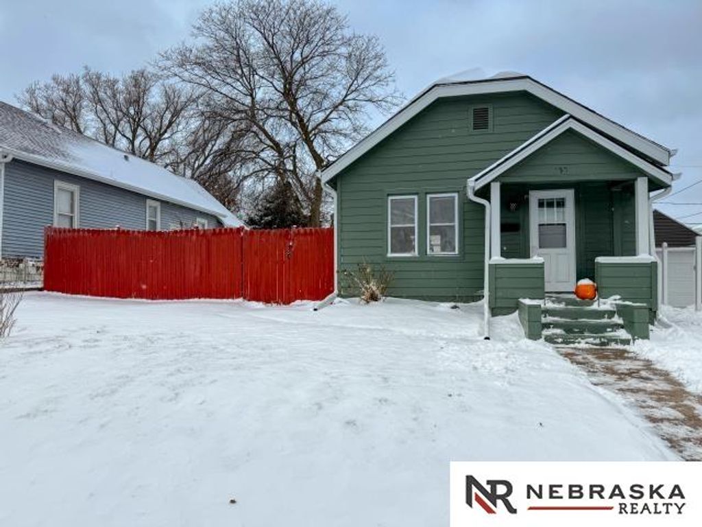 2506 S 41 Street, Omaha, NE 68105