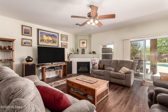 10564 S Sunshower Way, Vail, AZ 85641