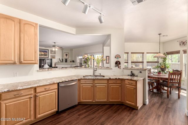 10564 S Sunshower Way, Vail, AZ 85641