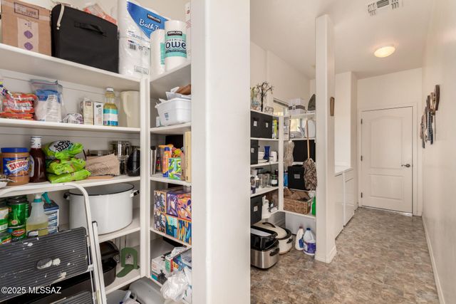 10564 S Sunshower Way, Vail, AZ 85641