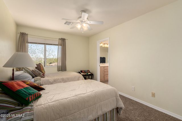 10564 S Sunshower Way, Vail, AZ 85641