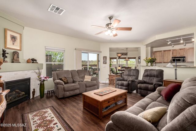 10564 S Sunshower Way, Vail, AZ 85641