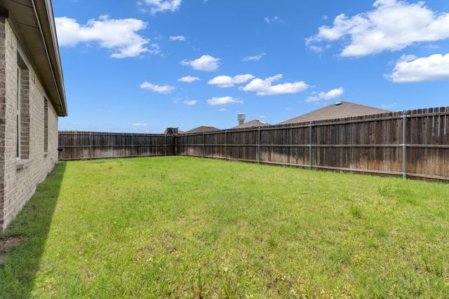 2415 Anton Drive, Forney, TX 75126