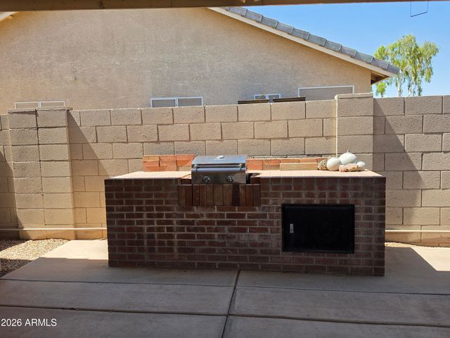 3000 E TULSA Street, Gilbert, AZ 85295