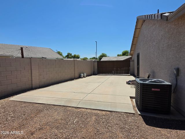 3000 E TULSA Street, Gilbert, AZ 85295