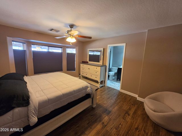 3000 E TULSA Street, Gilbert, AZ 85295