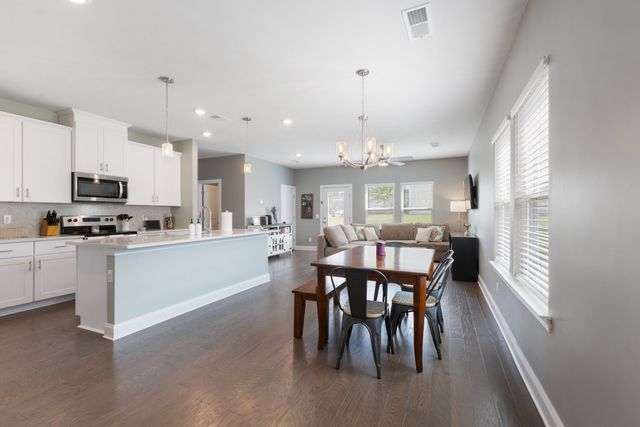 1751 Tahoma Dr, Lebanon, TN 37087