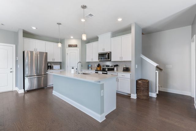 1751 Tahoma Dr, Lebanon, TN 37087