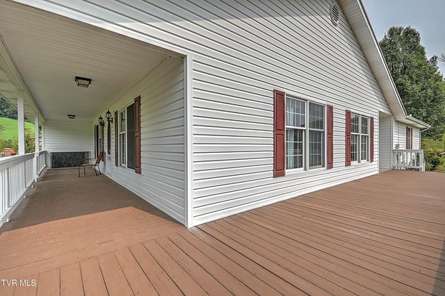 426 Walt Drive, Lebanon, VA 24266