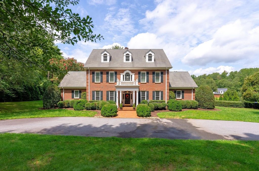 291 Montgomery Dr, Spartanburg, SC 29302