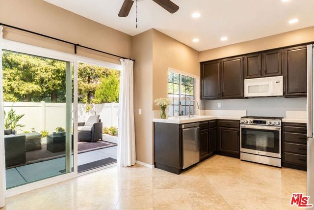 1021 Amberton Lane, Newbury Park, CA 91320