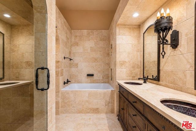 1021 Amberton Lane, Newbury Park, CA 91320