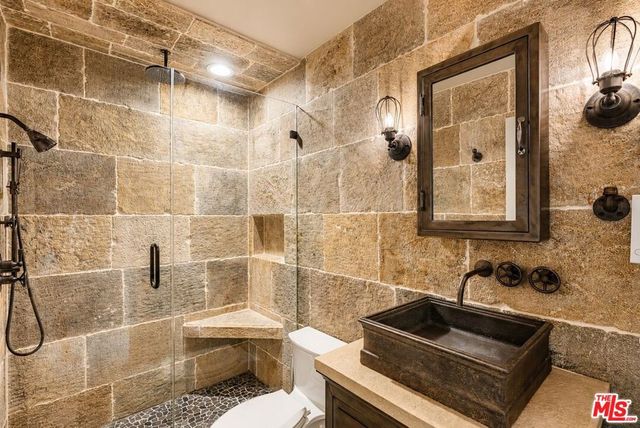 1021 Amberton Lane, Newbury Park, CA 91320