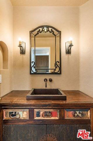 1021 Amberton Lane, Newbury Park, CA 91320