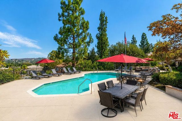 1021 Amberton Lane, Newbury Park, CA 91320