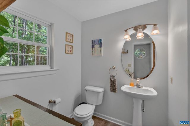 27 MARWOOD DR, Palmyra, VA 22963