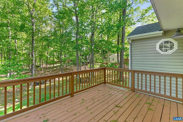 27 MARWOOD DR, Palmyra, VA 22963