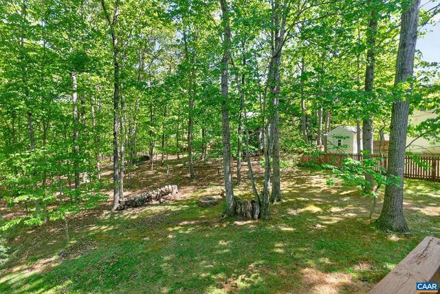27 MARWOOD DR, Palmyra, VA 22963