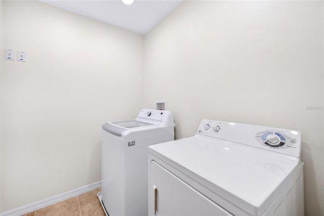8919 N RIVER ROAD, Tampa, FL 33635