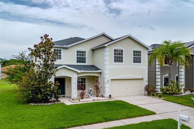 8919 N RIVER ROAD, Tampa, FL 33635