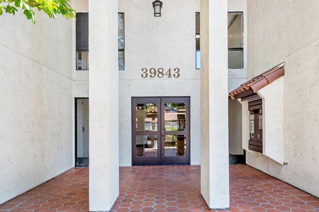 39843 Cedar Boulevard 227, Newark, CA 94560