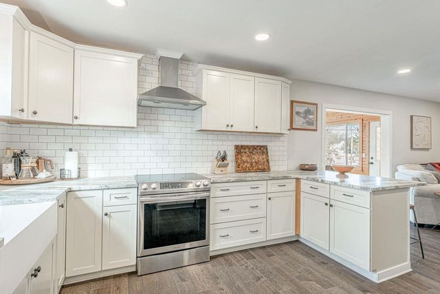 410 4th Avenue, New Glarus, WI 53574