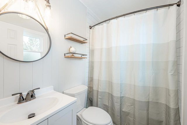 410 4th Avenue, New Glarus, WI 53574