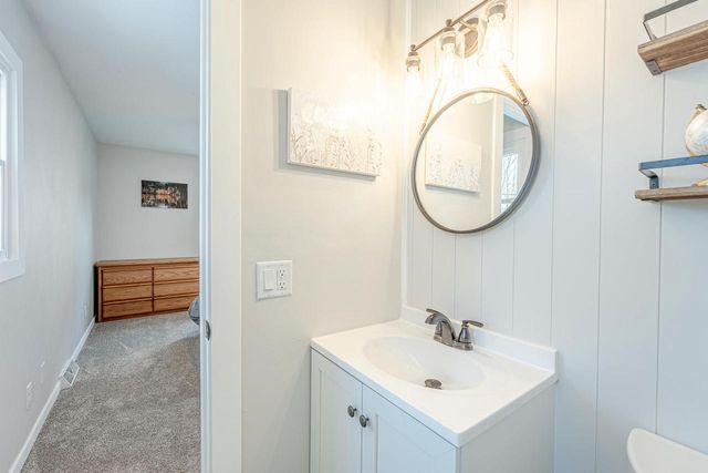 410 4th Avenue, New Glarus, WI 53574