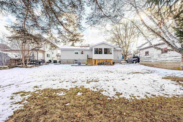 410 4th Avenue, New Glarus, WI 53574