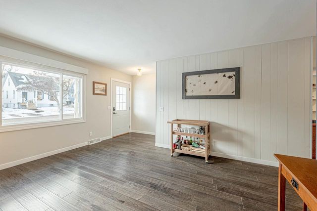 410 4th Avenue, New Glarus, WI 53574