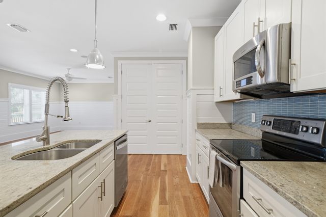 37 S 4th Street, Santa Rosa Beach, FL 32459