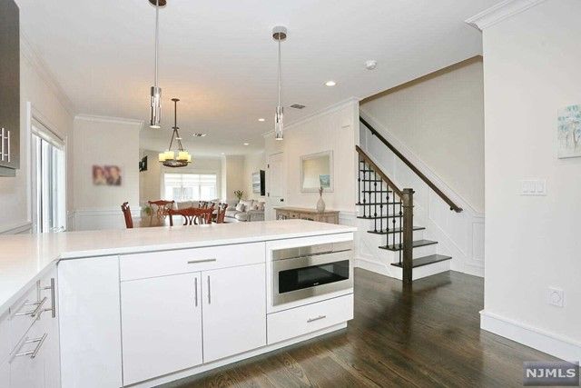 793 Harvard Place, Cliffside Park, NJ 07010