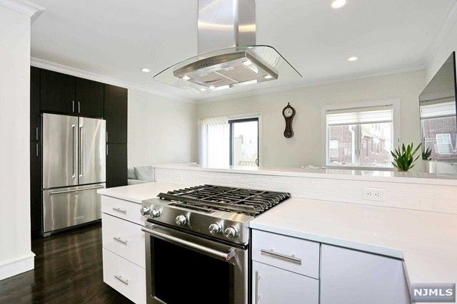 793 Harvard Place, Cliffside Park, NJ 07010