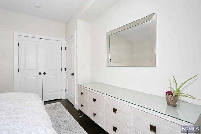 793 Harvard Place, Cliffside Park, NJ 07010