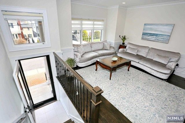 793 Harvard Place, Cliffside Park, NJ 07010