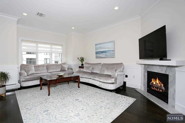 793 Harvard Place, Cliffside Park, NJ 07010